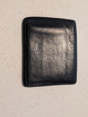 Classic Black Leather Bifold Wallet - Men's Accessory By Boconi